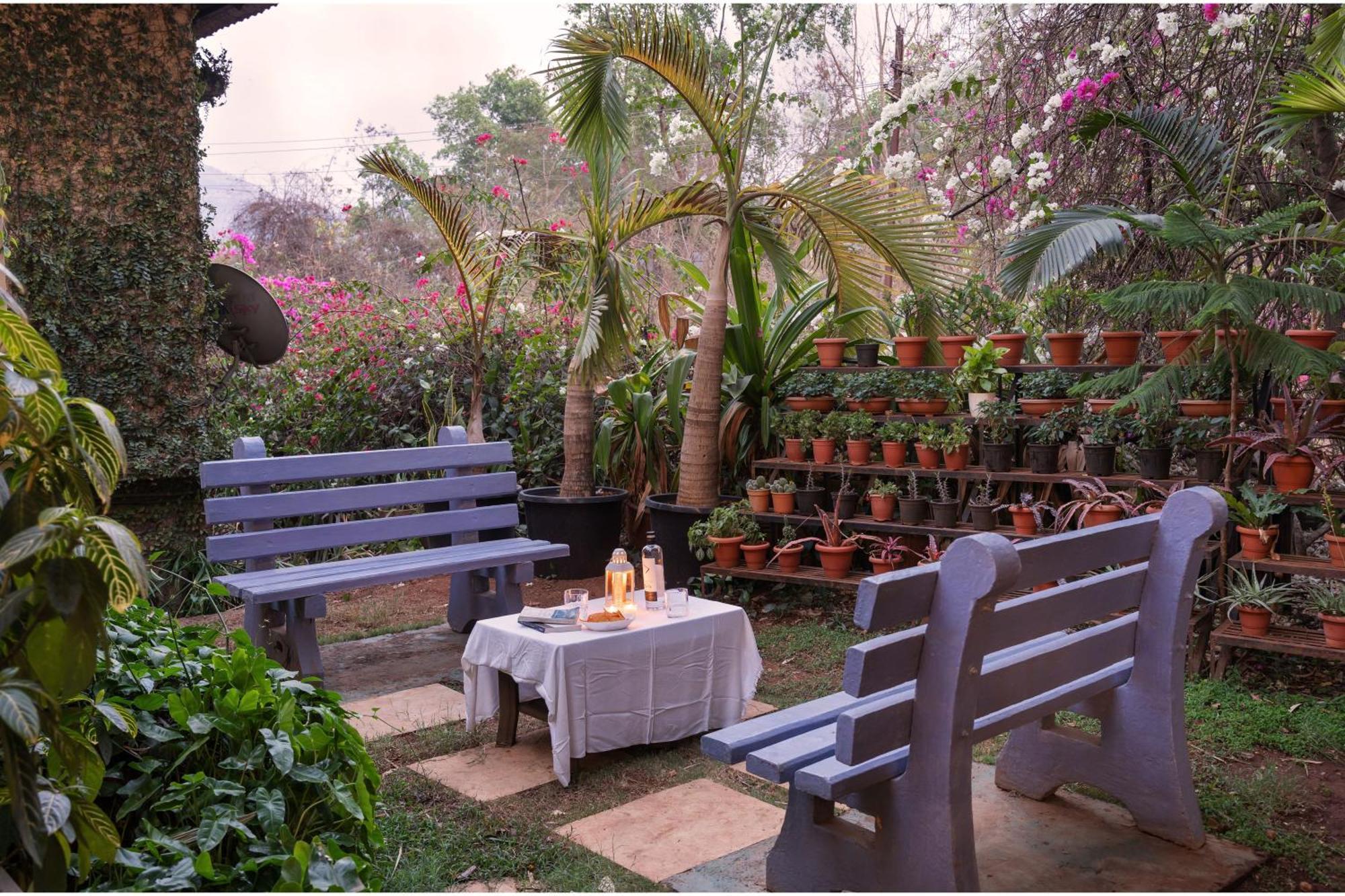 Stay Leisurely Peace Lily Cottage Jacuzzi 2Bhk, Karjat Εξωτερικό φωτογραφία